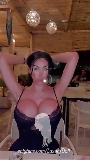 Is this appropriate bimbo behaviour in public?