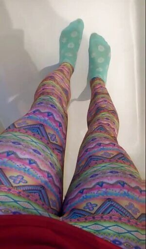 POV Wetting In Funky Leggings