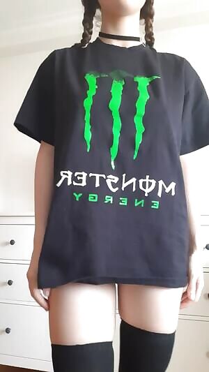 The way her tits pop out