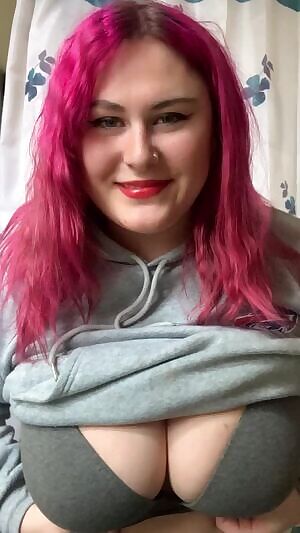 Titty drop 💦💦💦 & happy easter 🐰💜