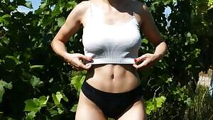 Some abs & titties for you guys to enjoy!🥰