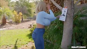 Blonde big boobs latina looks for her lost lil humper