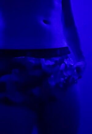 Come make me hard? If you do you’ll get a reward ;)