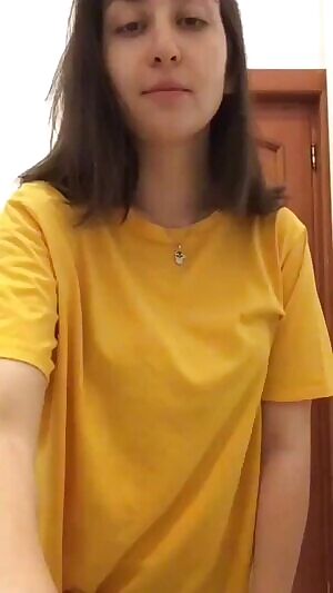 Hot muslim girl stripping nude 😍