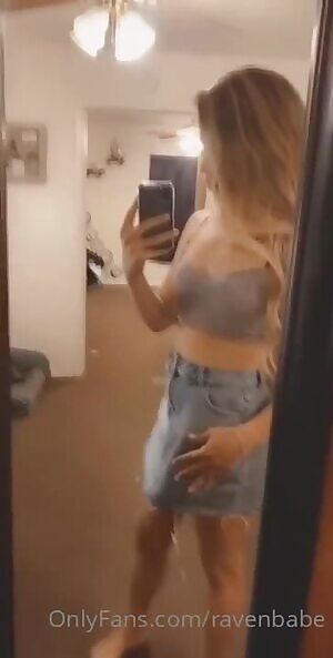 Hung surprise with a cumshot!