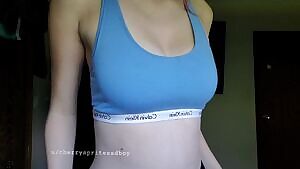 I looove a good titty reveal;)