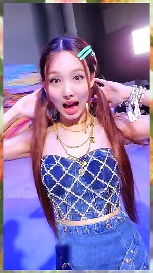 TWICE - Nayeon, Sana & Dahyun