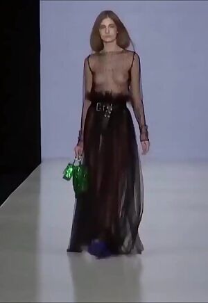Braless runway model