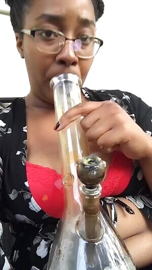 Have a great weekend 💚🖤