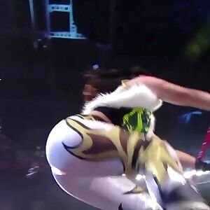 Catalina's big fat ass, might be bigger than Naomi's!