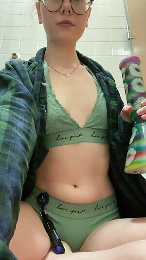 O course i made a bedtime smoke video