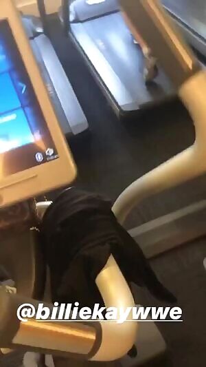 Every guy at the gym wants to titty fuck Billie