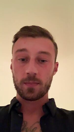 Anyone need an adult performer? 😋