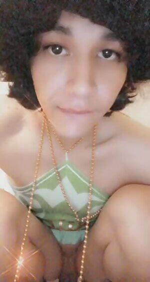 Any Hung Men Wanna Dominate A Sissy !? Dm Opens