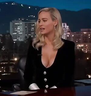 Brie Larson Busty