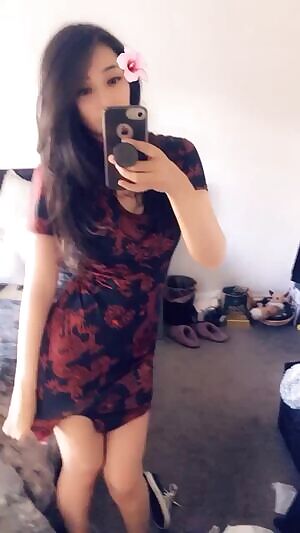 I live sub-funded gifts 👅 but I love cash tributes way more 💵 what better way to worship a goddess than to offer your money and total obedience 😈 kik: PeachyLittleSecrets xx