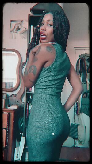 Hypnotic Ebony Femdom loves to see you submit  kik- @ladyfaex