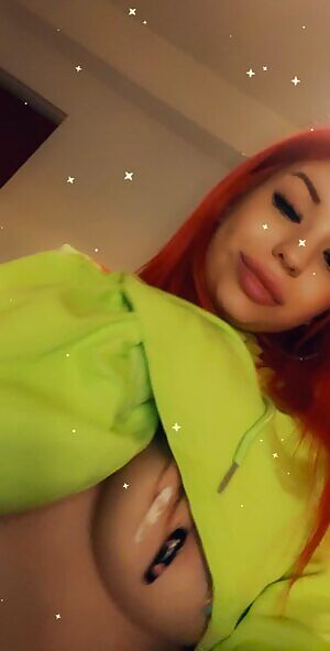 ❤️ Hey bby 😘. Stop Scrolling! Dm me! Don’t let me play all alone now when im so horny!!Available for custom  and other requests.