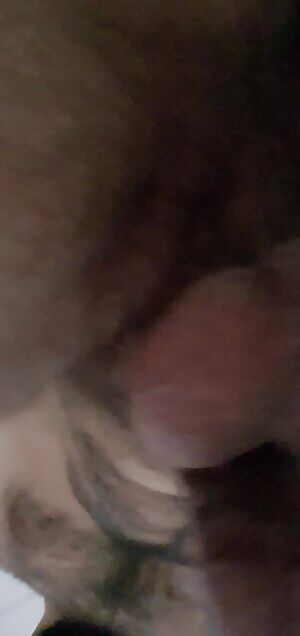 Was gonna get eaten out, but the man wanted me to hover like this instead. I wonder why... 🤔