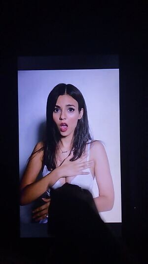 Victoria Justice Cumtribute