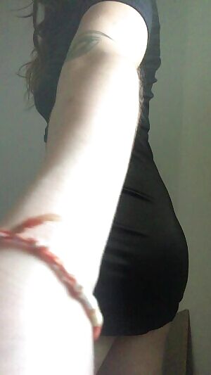 Wanna take a bite out of this cute ass ? 💕