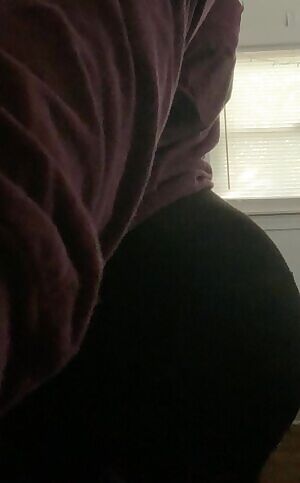 What’s hiding under my yoga pants 🧘‍♀️ 👀