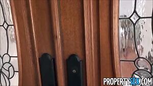 Realtor LaSirena69 Takes Pro-gamer`s Virginity