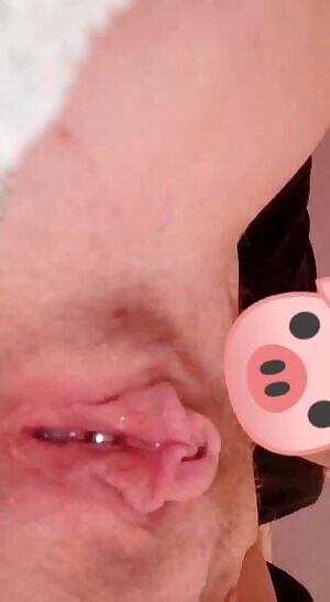 Fucking My Pisshole W/ Urethral Plug