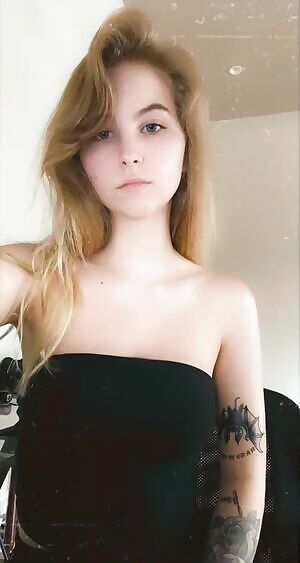 first time posting my face 👉🏻👈🏻