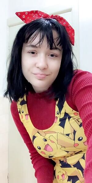 A strip tease for you 🥰