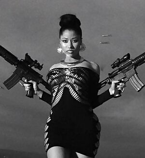 Nicki Minaj defiantly has cuckolds serving her.