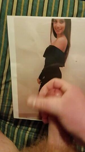 Thick load of cum for hottie