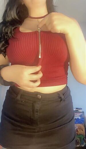 I think this zipper is broken 😳