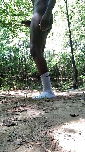 Someone I know definitely spotted me naked on this trail today 🤭